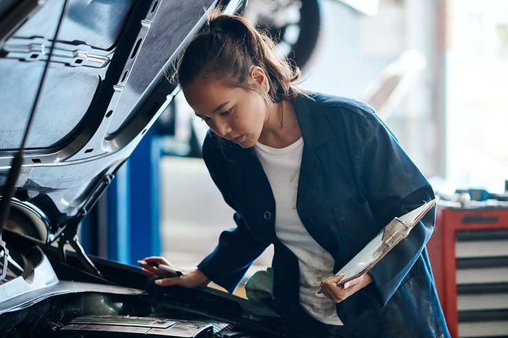 The Importance of Choosing a Certified and Insured Auto Repair Mechanic